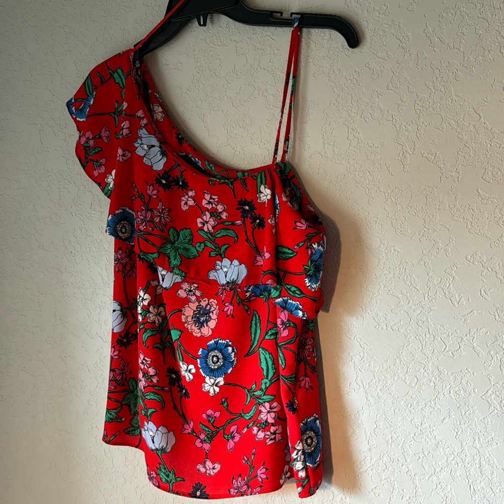 Red Floral Asymmetrical Hem Blouse | Size 10 | New Look | Boho/Casual